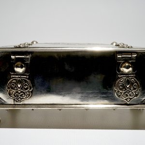 Un coffret sirih en argent gravé, colonie hollandaise, 18ème — photo 6