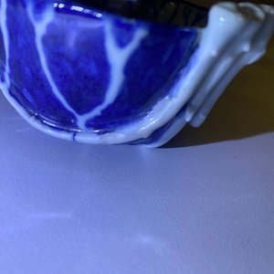 Un compte-gouttes en porcelaine de Chine en bleu, blanc et rouge de cuivre, Kangxi — photo 16