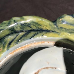Un confiturier aux mûres sur présentoir en faïence polychrome de Delft, 18ème — photo 13