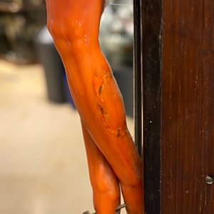 Un crucifix au Christ en corail sculpté, Trapani, Sicile, Italie, 17ème — photo 11