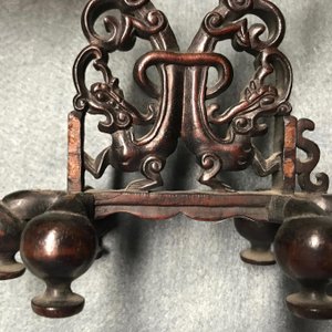 Un disque bi en jade céladon pâle, Ming ou avant — photo 27