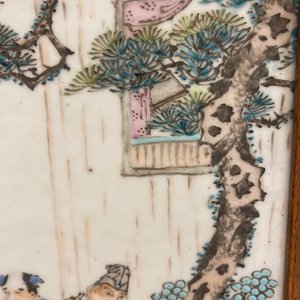 Un écran de table en bois avec une plaque porcelaine de Chine qianjiang cai, 19ème — photo 11