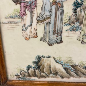 Un écran de table en bois avec une plaque porcelaine de Chine qianjiang cai, 19ème — photo 24
