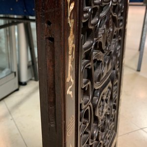 Un écran en bois incrusté de nacre à peintures sur soie, Chine, 19ème — photo 9