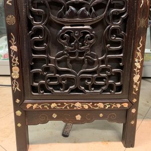 Un écran en bois incrusté de nacre à peintures sur soie, Chine, 19ème — photo 31