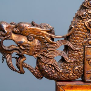 Un écran en bois sculpté et doré pour le marché Straits ou Peranakan, 19ème — photo 8