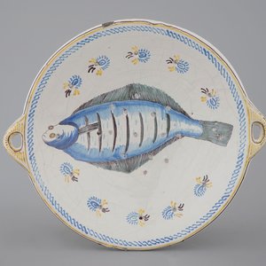 Un égouttoir à poissons en faïence frise, probablement Makkum, 19ème siècle — photo 1