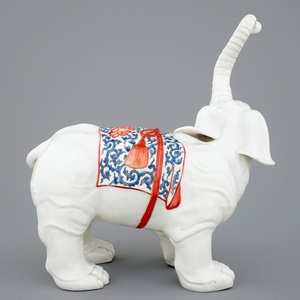 Un éléphant en porcelaine de Samson de style Kakiemon, 19ème — photo 4