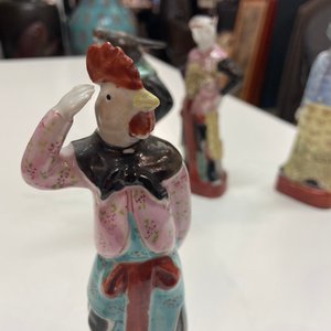 Un ensemble complet des douze animaux du zodiaque en porcelaine de Chine famille rose, marque de Hongxian, République — photo 36