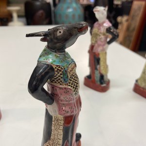 Un ensemble complet des douze animaux du zodiaque en porcelaine de Chine famille rose, marque de Hongxian, République — photo 37