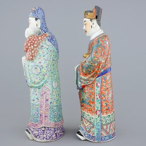 Un ensemble de 2 figures d'immortels en porcelaine de Chine famille rose, 19ème — photo 2
