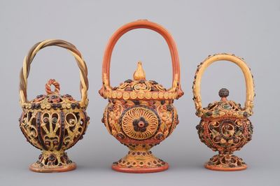 Un ensemble de 3 paniers de feu et leurs couvercles, 19ème