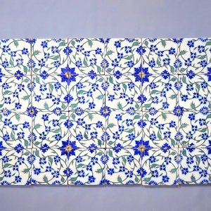 Un ensemble de 32 carreaux français de style perse ou iznik, Fabrique Fourmaintraux à Dèsvres, 19ème siècle — photo 1