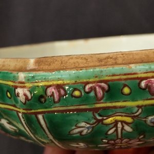 Un ensemble de 4 boîtes en porcelaine de Chine Bencharong pour le marché thaï, 19ème — photo 11
