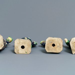 Un ensemble de huit figures en biscuit émaillé figurant 'Les Huit Immortels', Chine, République, 20ème — photo 12