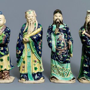 Un ensemble de huit figures en biscuit émaillé figurant 'Les Huit Immortels', Chine, République, 20ème — photo 2