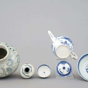 Un ensemble divers de porcelaines de Chine bleu et blanc, 16/19ème — photo 6