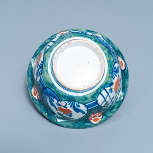 Un ensemble en faïence de Delft polychrome à décor 'quatre coeurs', 1ère moitié du 18ème — photo 19