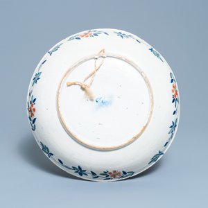Un ensemble en faïence de Delft polychrome à décor 'quatre coeurs', 1ère moitié du 18ème — photo 3