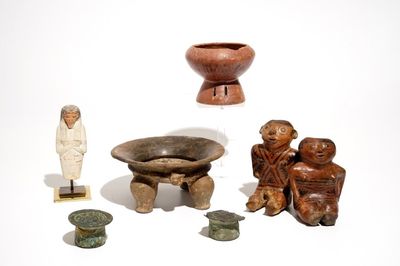 Un ensemble varié d'art ethnographique, incl. arts précolombiens et Egypte