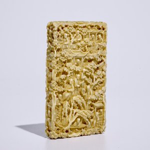 Un étui à cartes de visite en ivoire sculpté, Chine, Canton, 19ème — photo 8