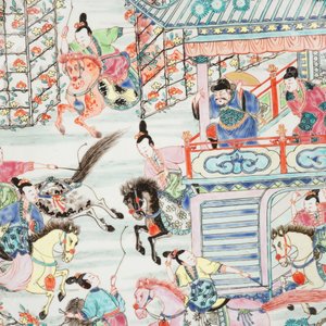 Un exceptionnel et très grand plat famille rose au décor d'amazones sur chevaux, Yongzheng, 1722-1735 — photo 4
