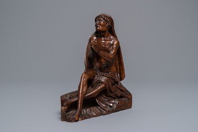Un fragment de retable en chêne sculpté figurant Lazare, Flandres, 1ère moitié du 16ème
