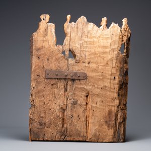 Un fragment de retable en chêne sculpté: 'Soldats romains sur le mont Golgotha', Flandres, vers 1500 — photo 2