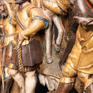 Un fragment de retable en noyer polychromé figurant des soldats, Espagne, 1ère moitié du 16ème — photo 6