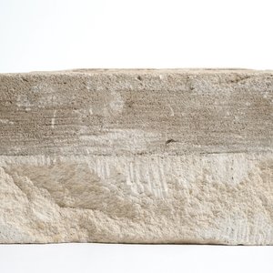 Un fragment d'une arche romane en pierre sculptée, France, 12/13ème — photo 5