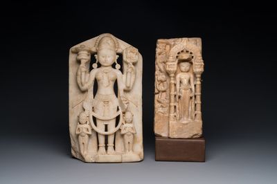 Un fragment en marbre blanc de Parvati et un fragment en marbre blanc de Tirthankara, Inde, 12/13ème