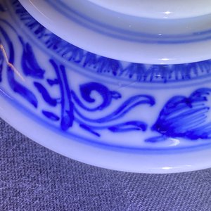 Un gobelet couvert en porcelaine de Chine en bleu et blanc, Kangxi — photo 25