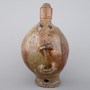 Un gourde de pélerin armoirié en grès de Raeren, ca. 1600 — photo 4