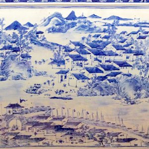 Un grand aquarium avec une vue de Canton en porcelaine de Chine bleu et blanc, 19ème — photo 8