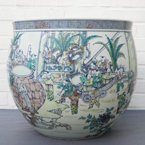Un grand aquarium en porcelaine de Chine doucai à décor des 'cent garçons', 20ème — photo 9