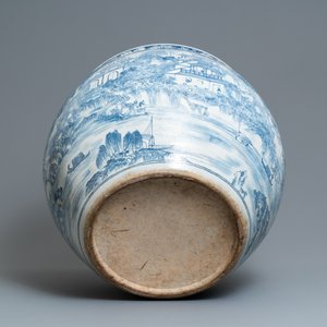 Un grand aquarium en porcelaine de Chine en bleu et blanc à décor d'un paysqage, Qianlong — photo 5