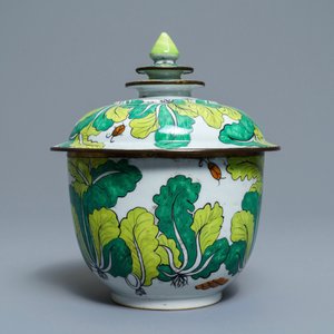Un grand bol couvert en porcelaine de Chine Bencharong pour le marché thai, 19ème — photo 3