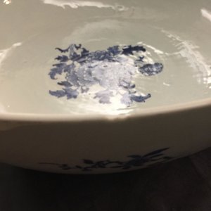 Un grand bol en porcelaine de Chine bleu et blanc à décor d'oiseaux parmi fleurs, Qianlong — photo 11