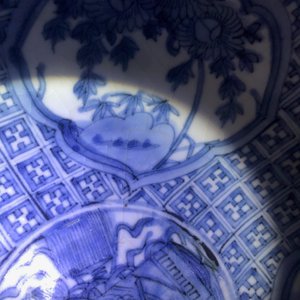 Un grand bol en porcelaine de Chine bleu et blanc dite 'de Swatow', Ming — photo 8