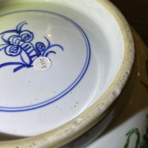 Un grand bol en porcelaine de Chine famille verte à décor d'antiquités, Kangxi — photo 24