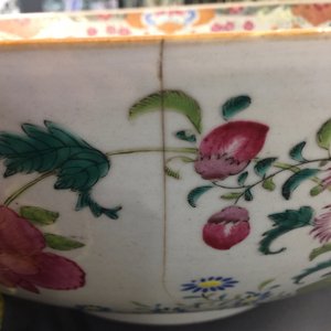 Un grand bol profond en porcelaine de Chine famille rose, Qianlong, 18ème — photo 8
