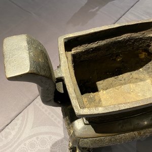 Un grand brûle-parfum couvert en bronze, Chine, Ming — photo 10