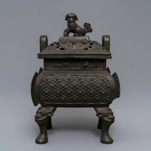 Un grand brûle-parfum couvert en bronze, Chine, Ming — photo 4