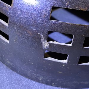 Un grand brûle-parfum couvert en bronze sur socle en bois sculpté, Chine, Ming — photo 20