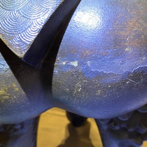 Un grand brûle-parfum couvert en bronze sur socle en bois sculpté, Chine, Ming — photo 35