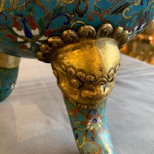 Un grand brûle-parfum couvert en émaux cloisonnés, Chine, 18/19ème — photo 10