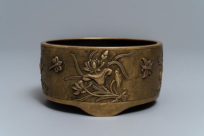 Un grand brûle-parfum en bronze dans le style de Hu Wenming, marque de Xuande, Chine, 19ème