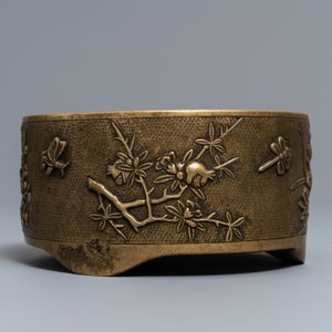 Un grand brûle-parfum en bronze dans le style de Hu Wenming, marque de Xuande, Chine, 19ème — photo 3