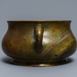 Un grand brûle-parfum en bronze, marque de Xuande, Chine, 18ème — photo 3
