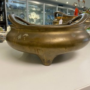 Un grand brûle-parfum en bronze sur son socle, Chine, marque de Chenghua, 17/18ème — photo 14